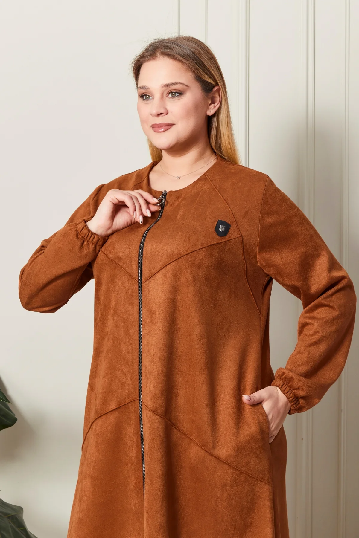 Kadin Buyuk Beden Tesettur Süet Pardesü Tam Boy Baklava Desenli U