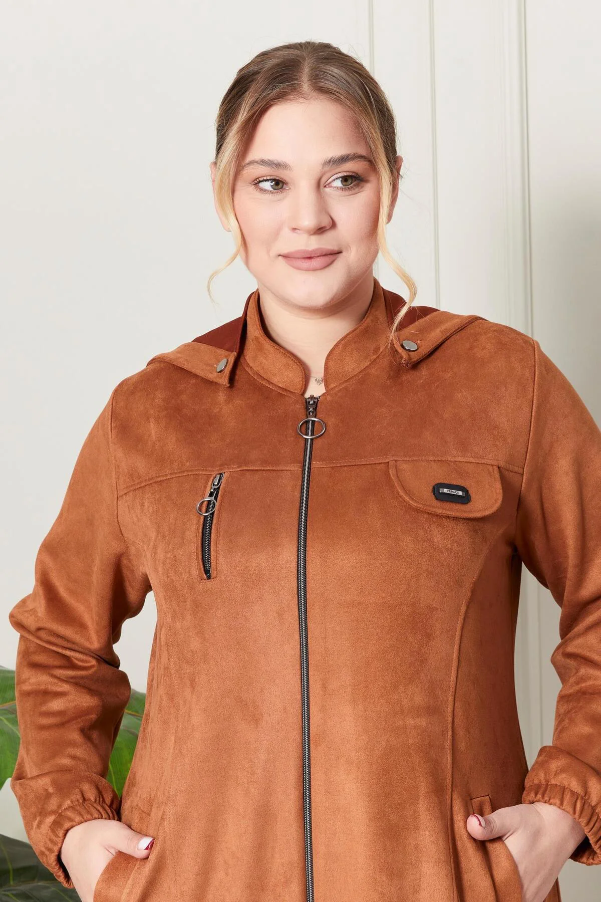 Kadın Büyük Beden Tesettür Süet Kap - Boydan Göğsü Fermuarlı Kapü