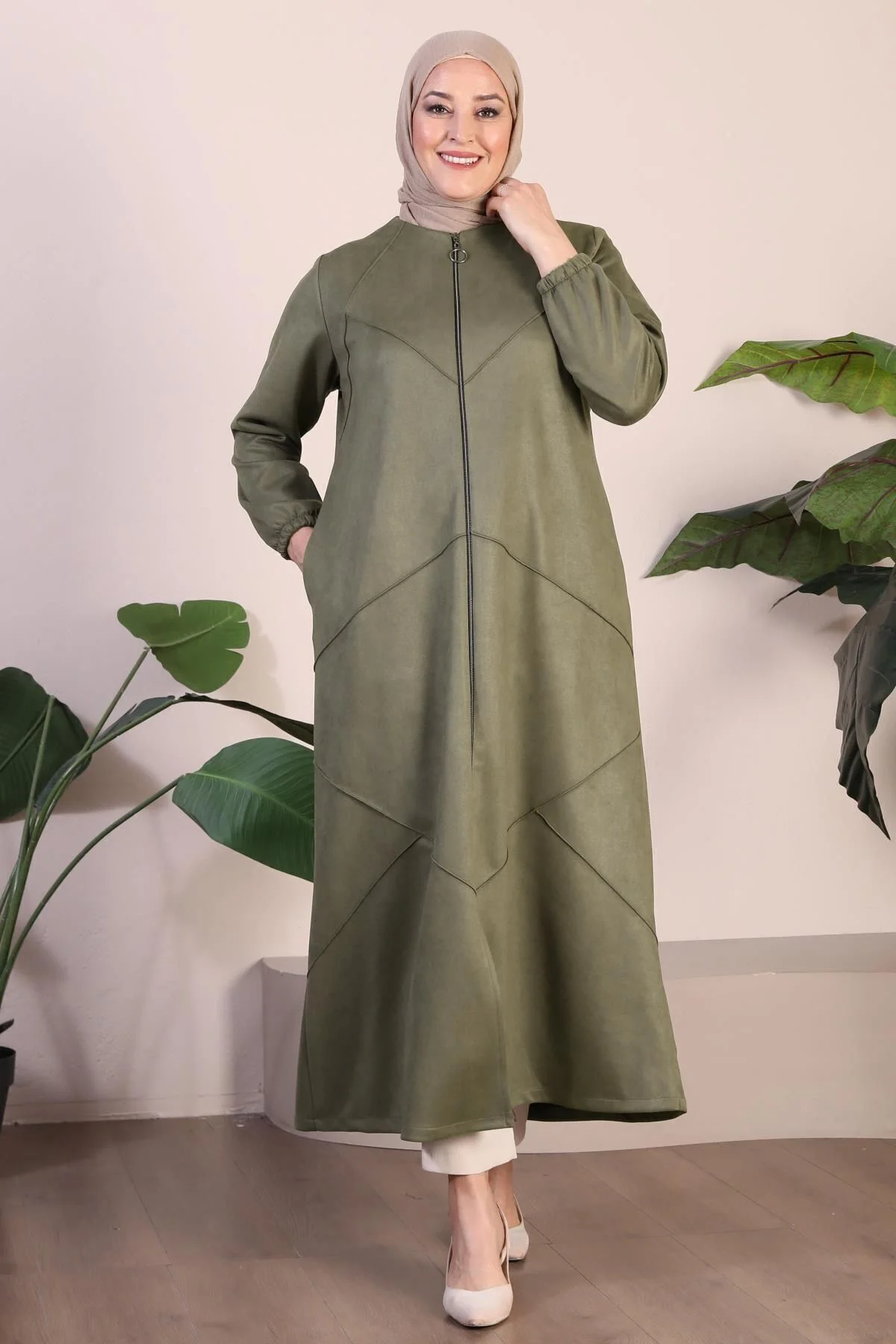 Kadin Buyuk Beden Tesettur Süet Pardesü Tam Boy Baklava Desenli U