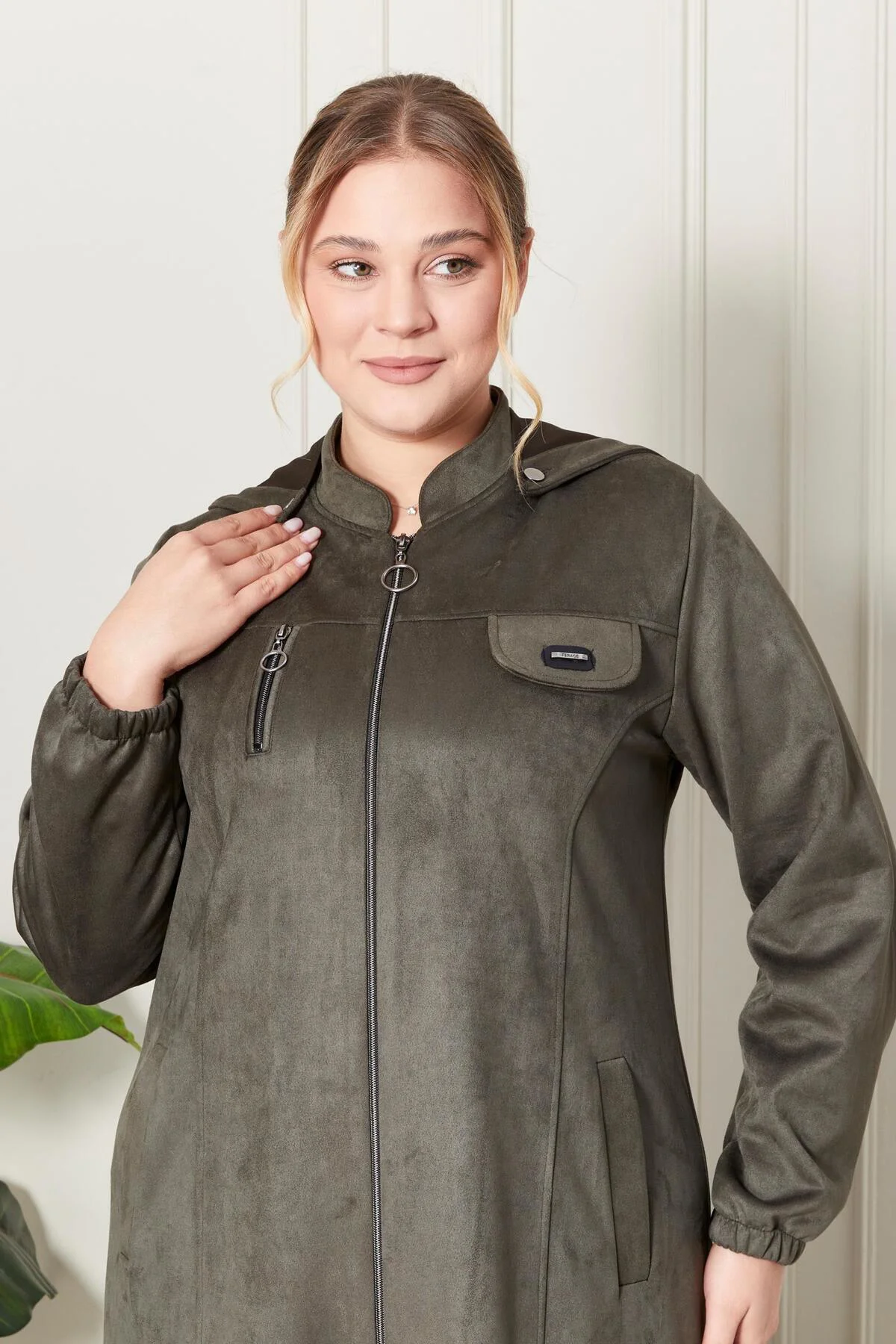 Kadın Büyük Beden Tesettür Süet Kap - Boydan Göğsü Fermuarlı Kapü