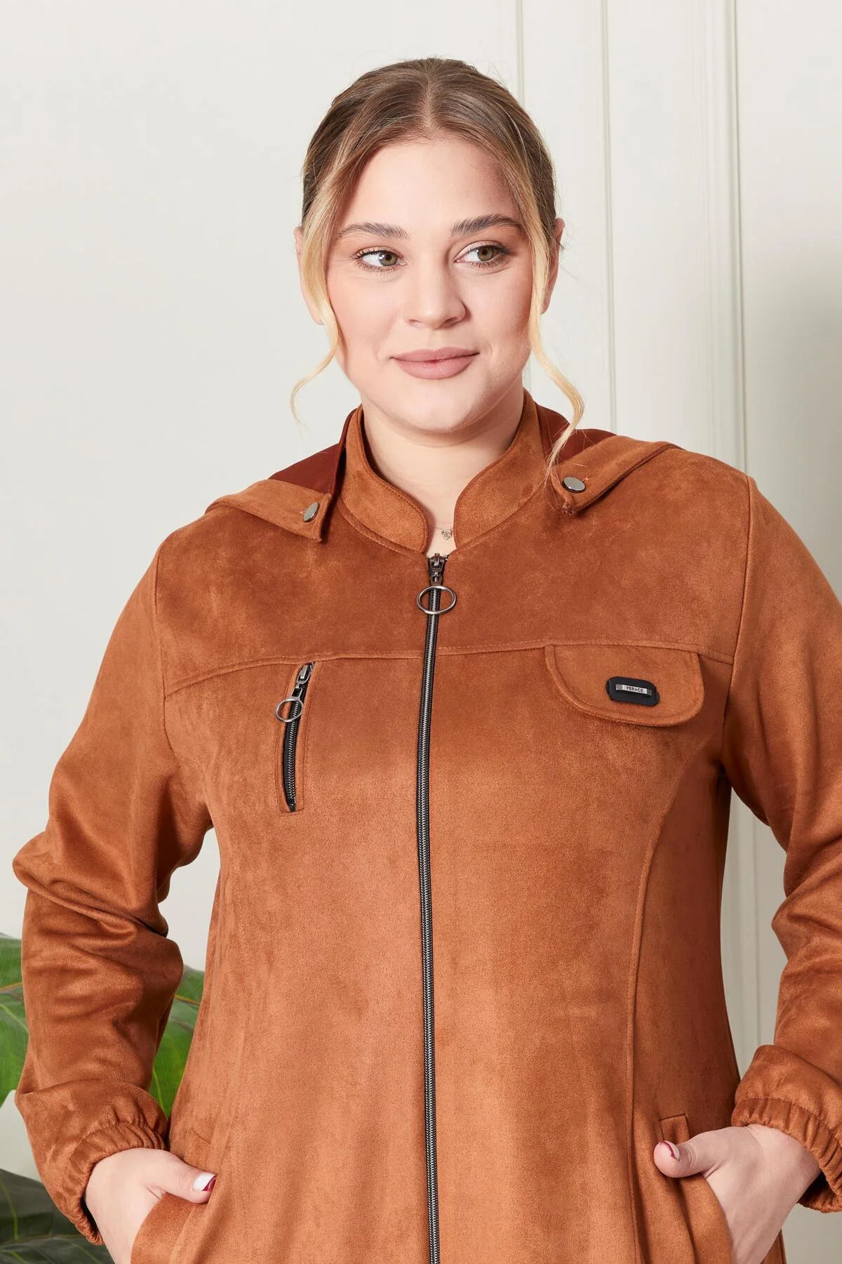 Kadın Büyük Beden Tesettür Süet Kap - Boydan Göğsü Fermuarlı Kapü