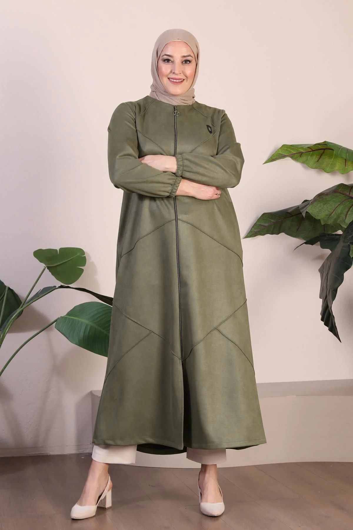 Kadin Buyuk Beden Tesettur Süet Pardesü Tam Boy Baklava Desenli U