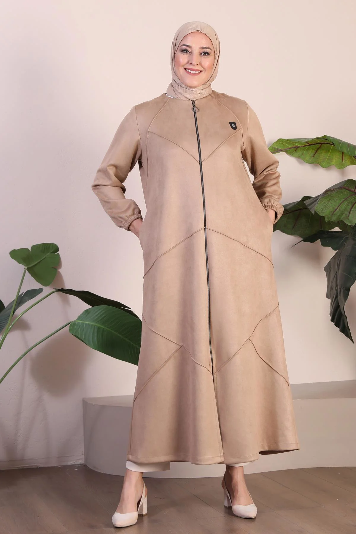 Kadin Buyuk Beden Tesettur Süet Pardesü Tam Boy Baklava Desenli U