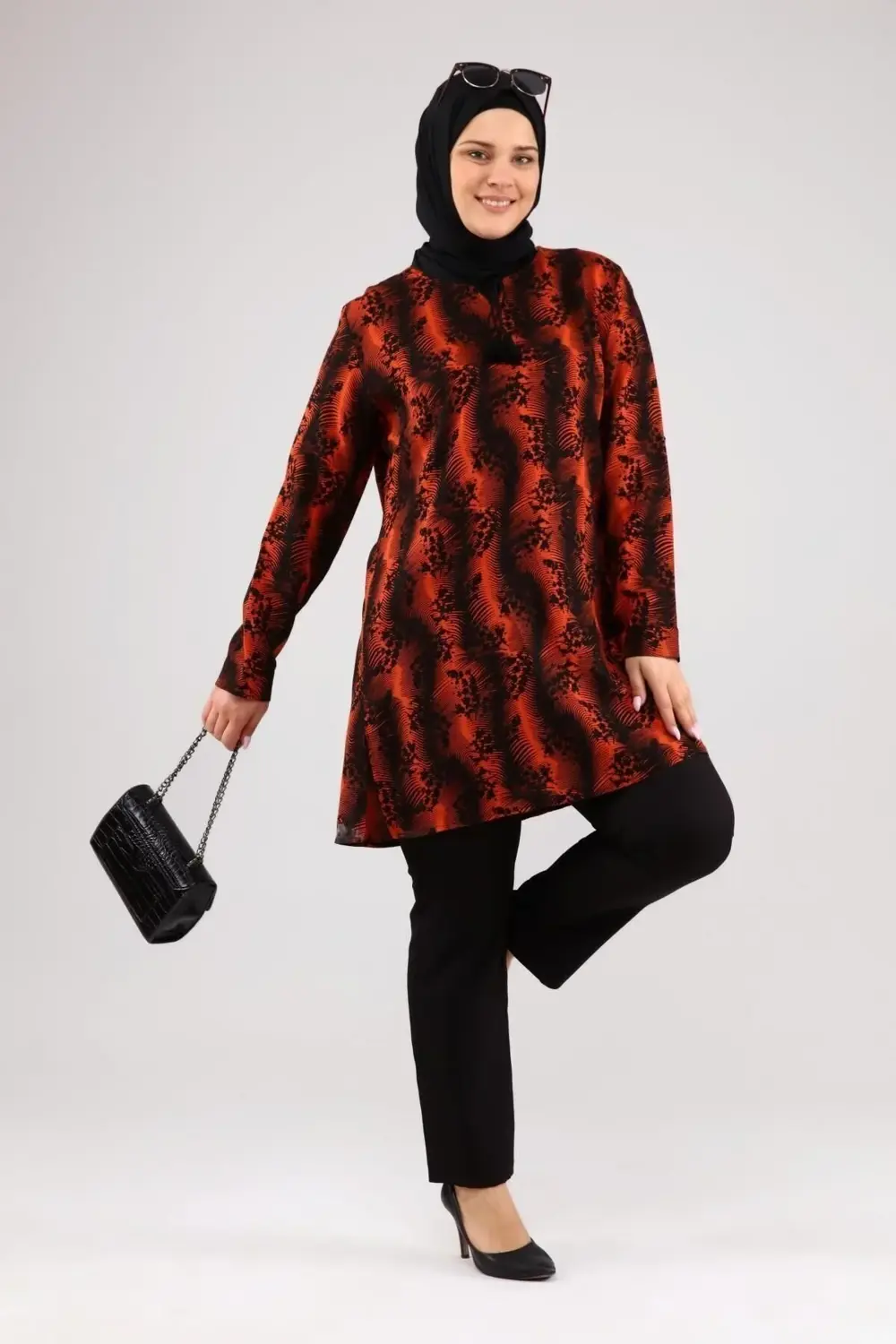 Kadın Büyük Beden Tesettür Tunik I?pli Ve Yandan Yırtmaçlı