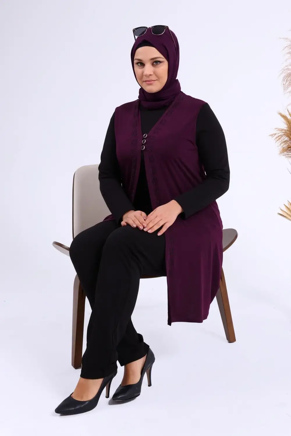 Kadin Buyuk Beden Üç Düğmeli Likralı Yelek