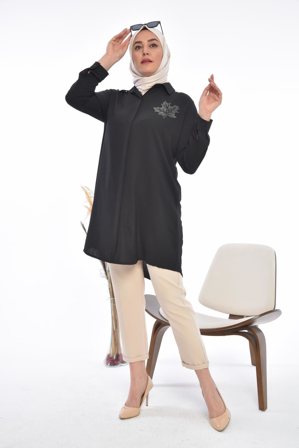 Ferace Kadın Büyük Beden Yaprak Baskılı Gömlek Tunik