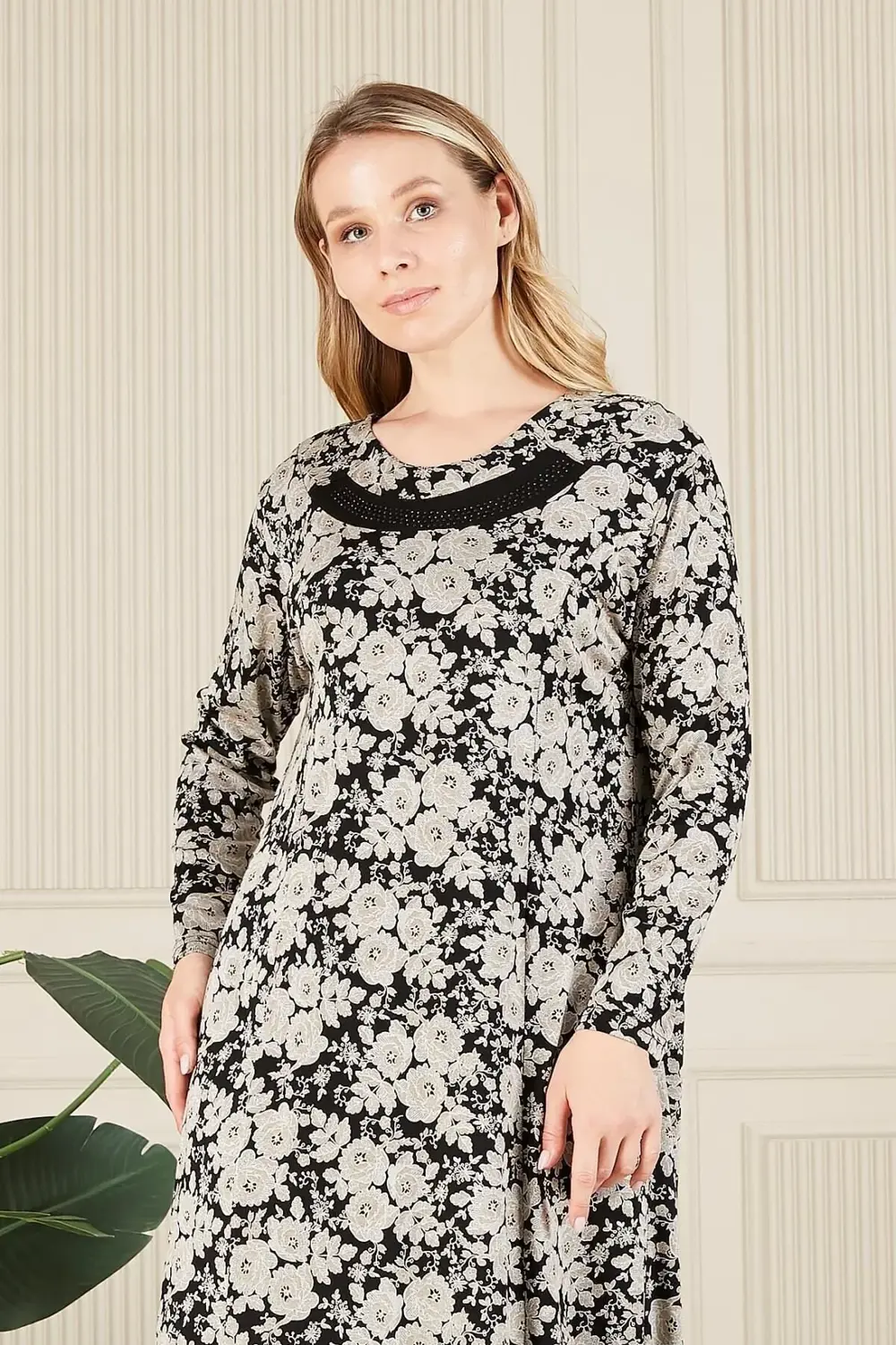 Kadın Buyuk Beden Yakası Taşlı Menekşe Elbise