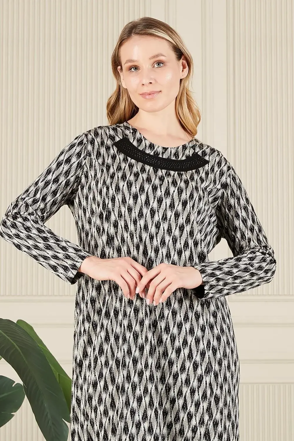 Kadın Buyuk Beden Yakası Taşlı Menekşe Elbise