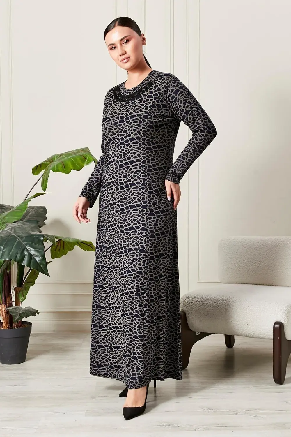 Kadın Buyuk Beden Yakası Taşlı Penye Elbise