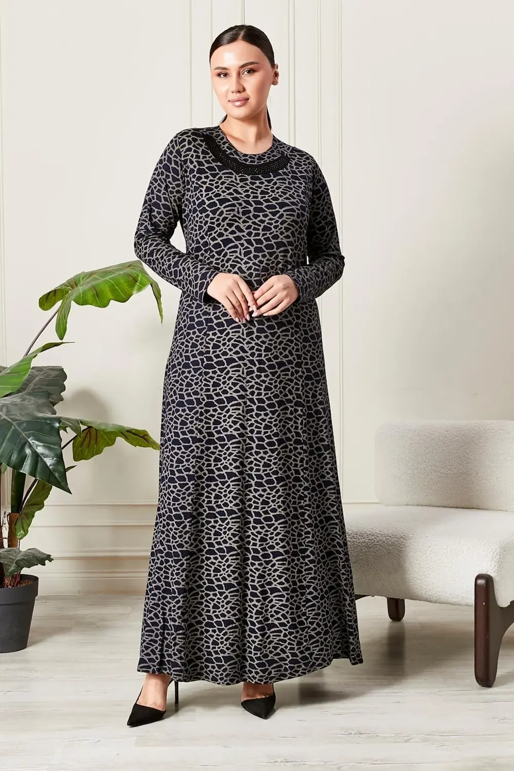 Kadın Buyuk Beden Yakası Taşlı Penye Elbise