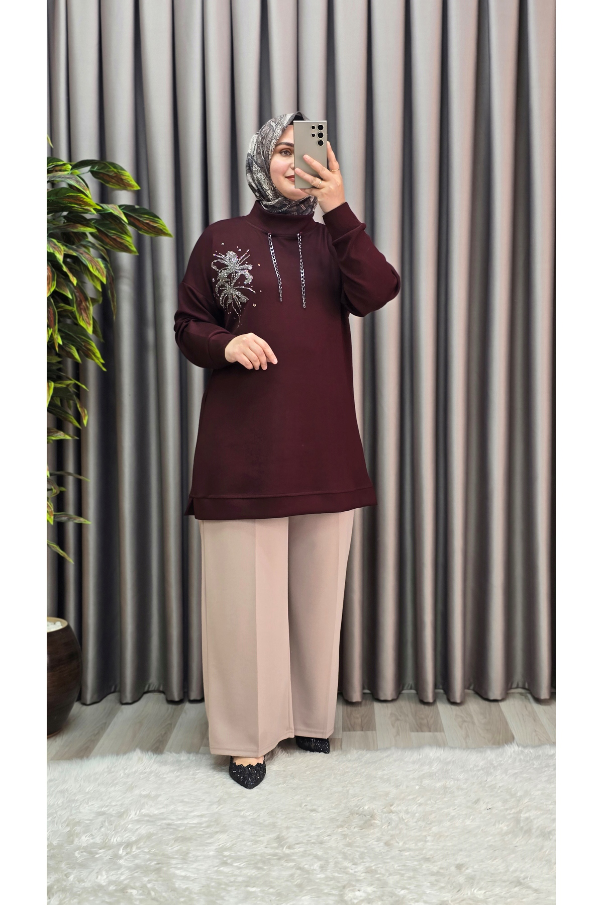 Elmas Tesettür Kadın Büyük Beden Zincir Detaylı Taş İşlemeli Rahat Kalıp Esnek K