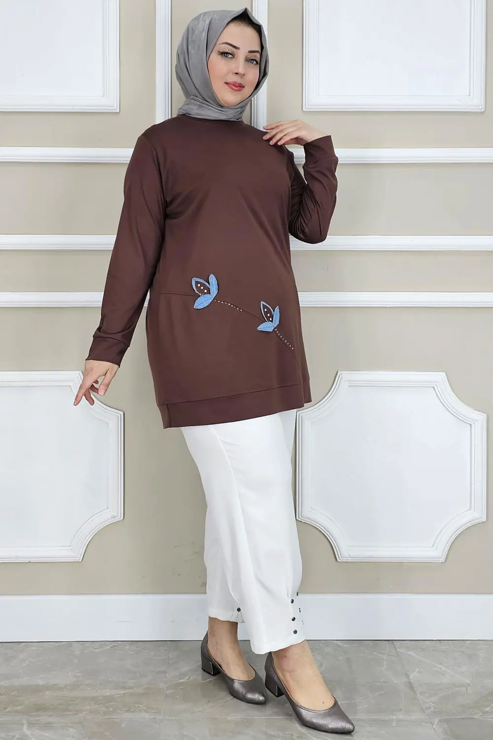 KADIN ÇİÇEK DİKME DETAYLI TESETTÜR TUNİK KADIN ÇİÇEK DİKME DETAYLI TESETTÜR TUNİK