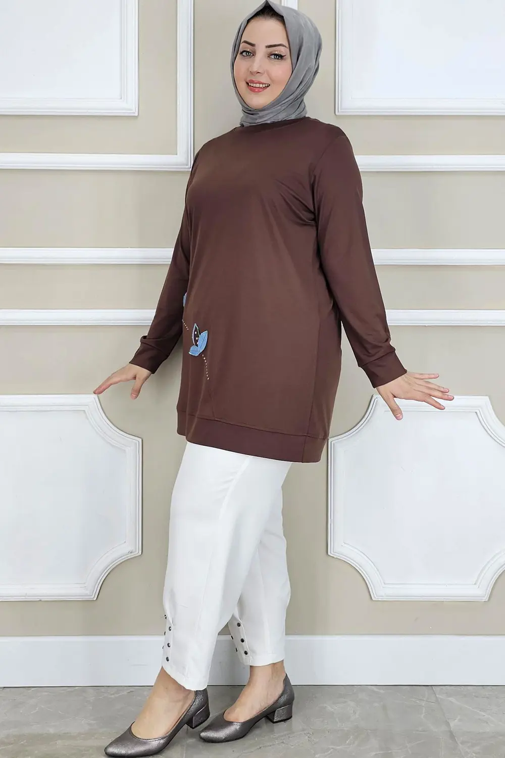 KADIN ÇİÇEK DİKME DETAYLI TESETTÜR TUNİK KADIN ÇİÇEK DİKME DETAYLI TESETTÜR TUNİK