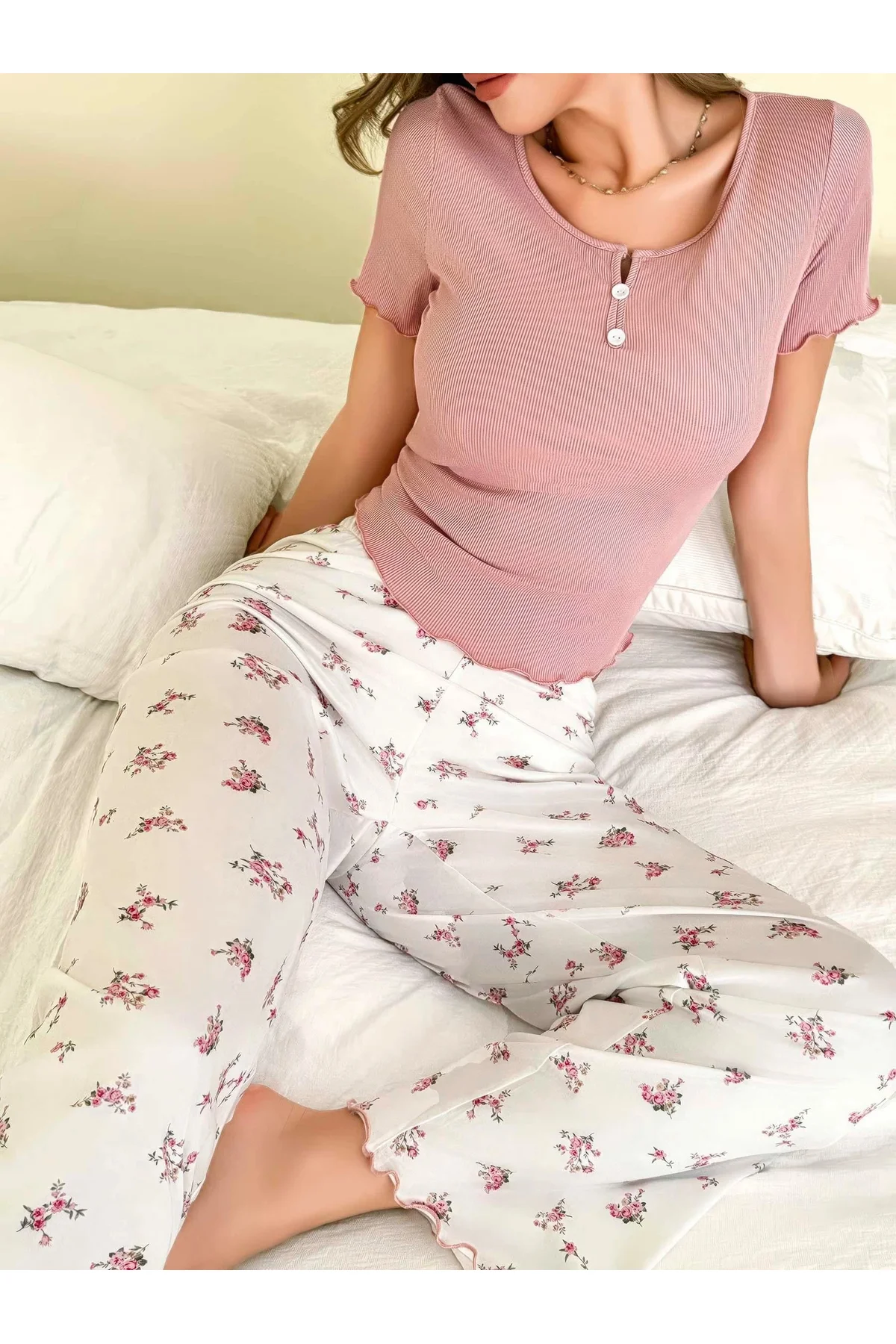 Kadın Çiçekli Desen Yumuşak Pamuklu Uzun Pijama Takımı 5131