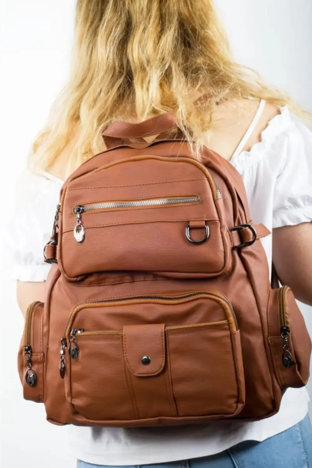 Kadın Çok Bölmeli Yıkama Deri Sırt Çanta