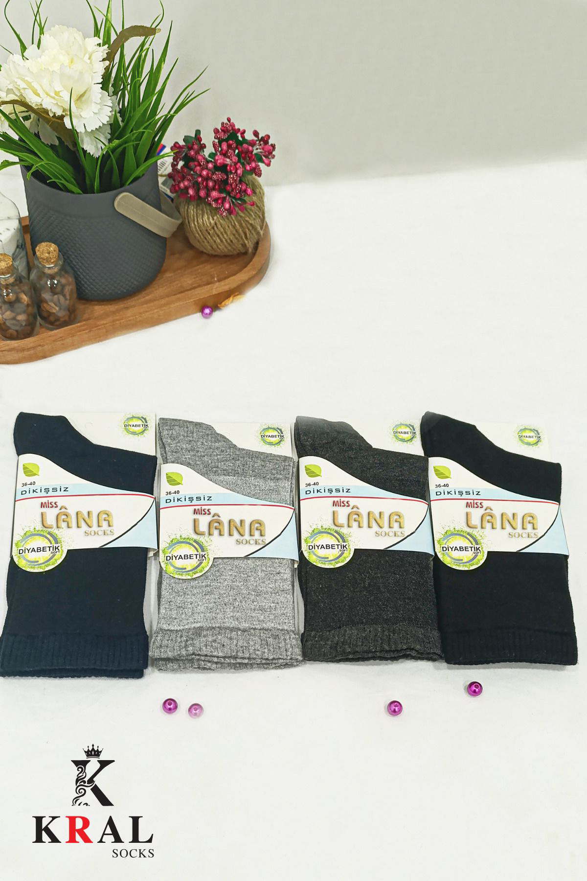 Kral Socks Kadin Çorap 4 Çift Bambu Lastiksiz Dikişsiz Esnek Ayaği Sikmayan 