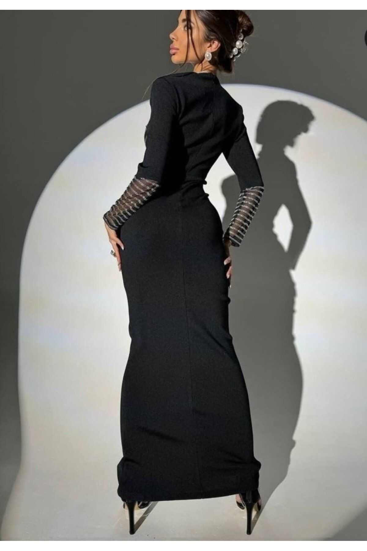 Kadın Dalgıç Kumaş Tül Ve Taş Aksesuarlı Maxi Boy Elbise