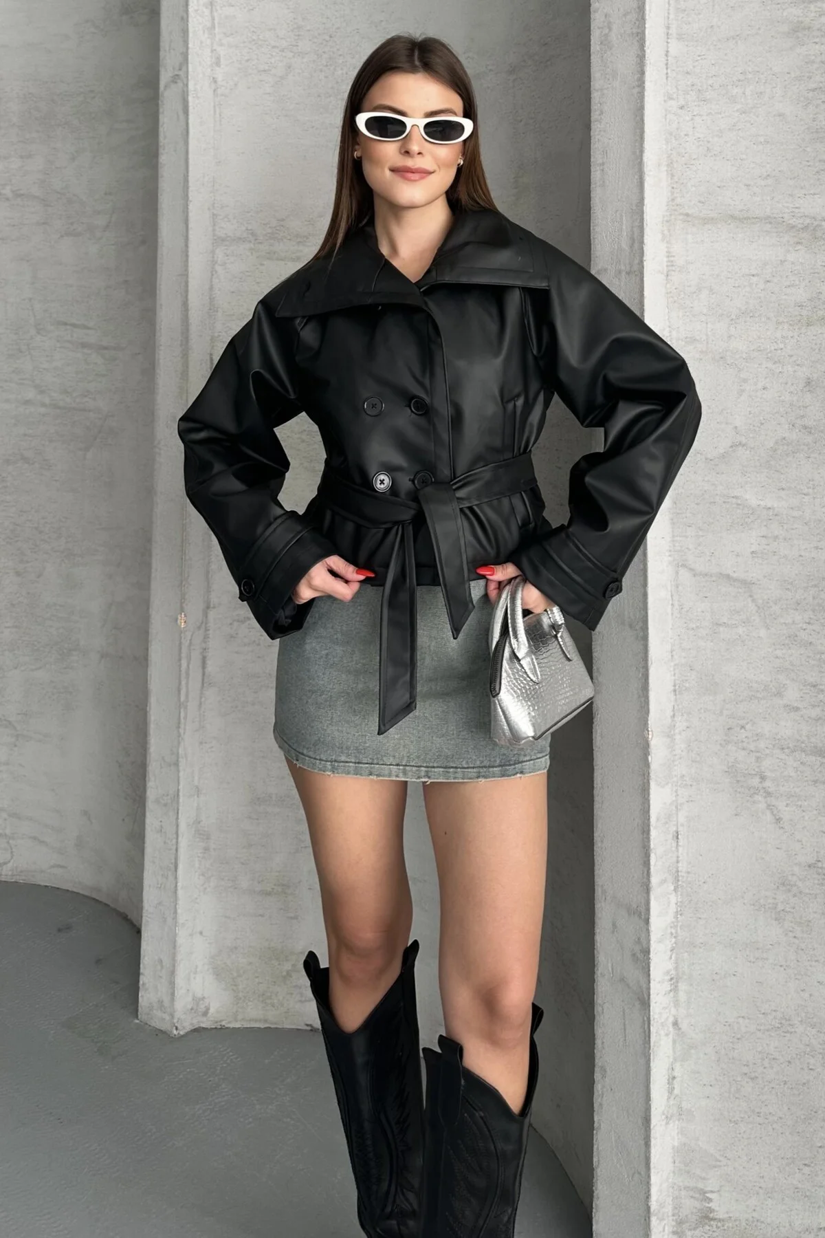 Kadın Deri Trençkot Ceket - Kuşaklı, Düğmeli Crop Biker Suni Deri