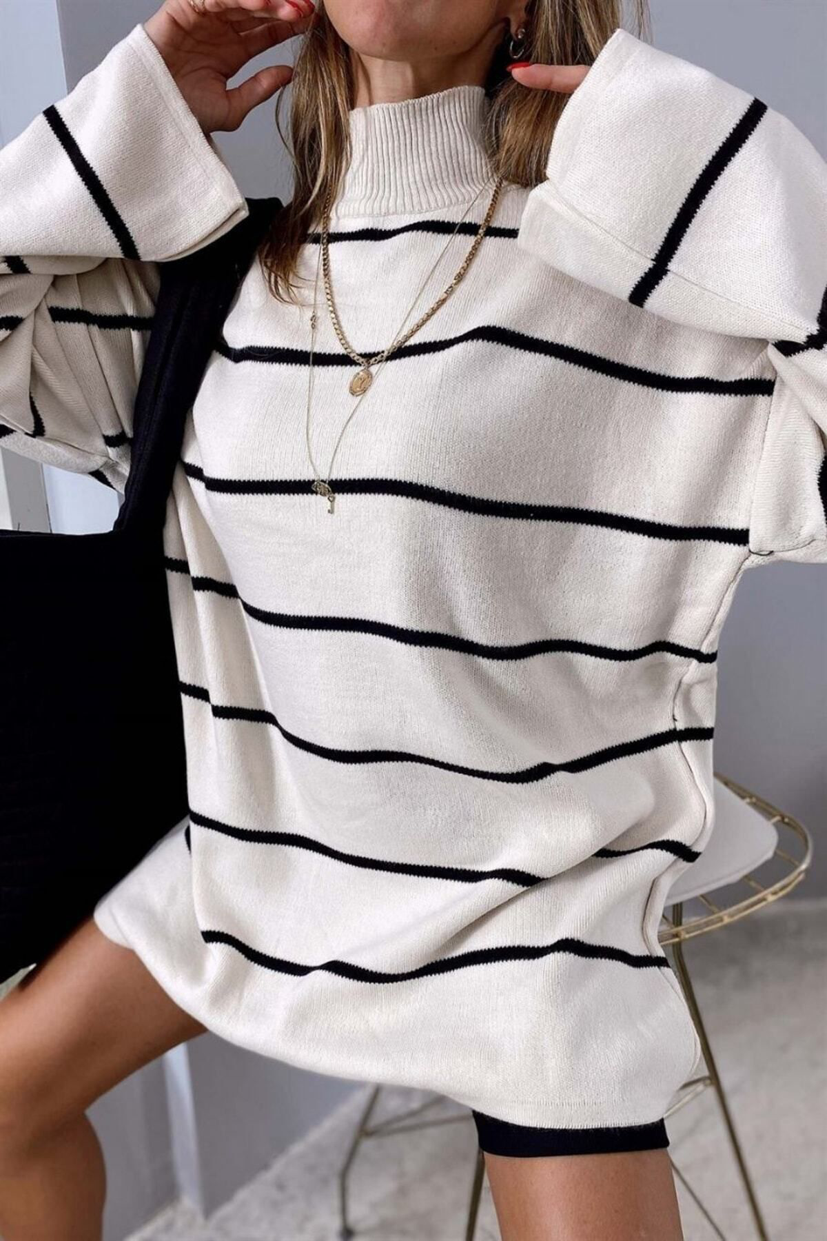 Nivea - Black White Forever Kadın Dik Yaka Oversize Model Kazak