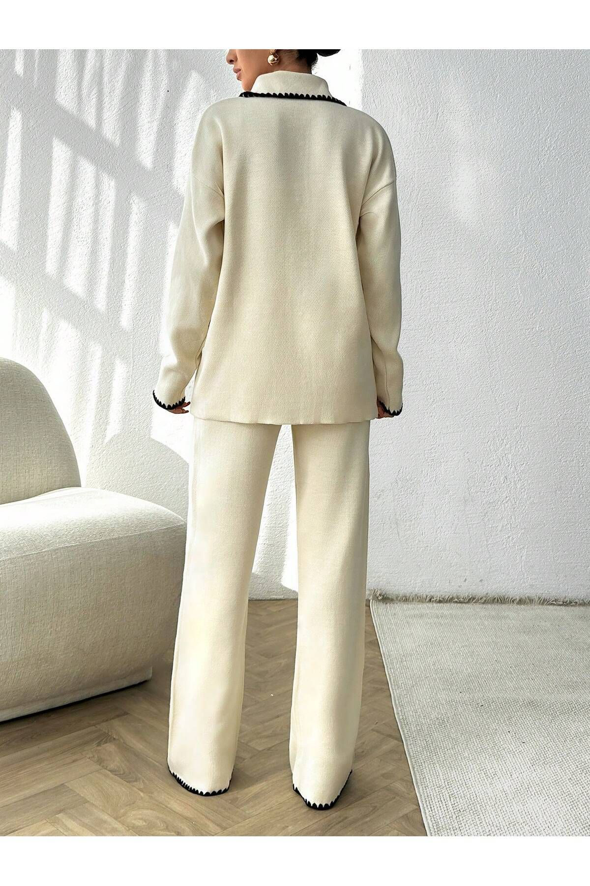 Diğer Markalar Kadın Düğmeli Çeket-Pantolonlu Çoban Dikişli Triko Takım Ekru