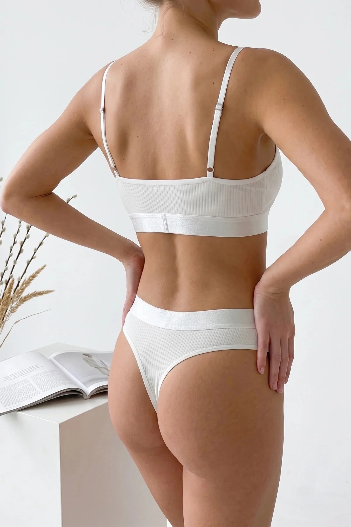 Kadın Ekru Çıkarılabilir Pedli Fitilli Dantelli Bralet Takımı Kadın Ekru Çıkarılabilir Pedli Fitilli Dantelli Bralet Takımı Fiyatı, Yorumları ve Özellikleri