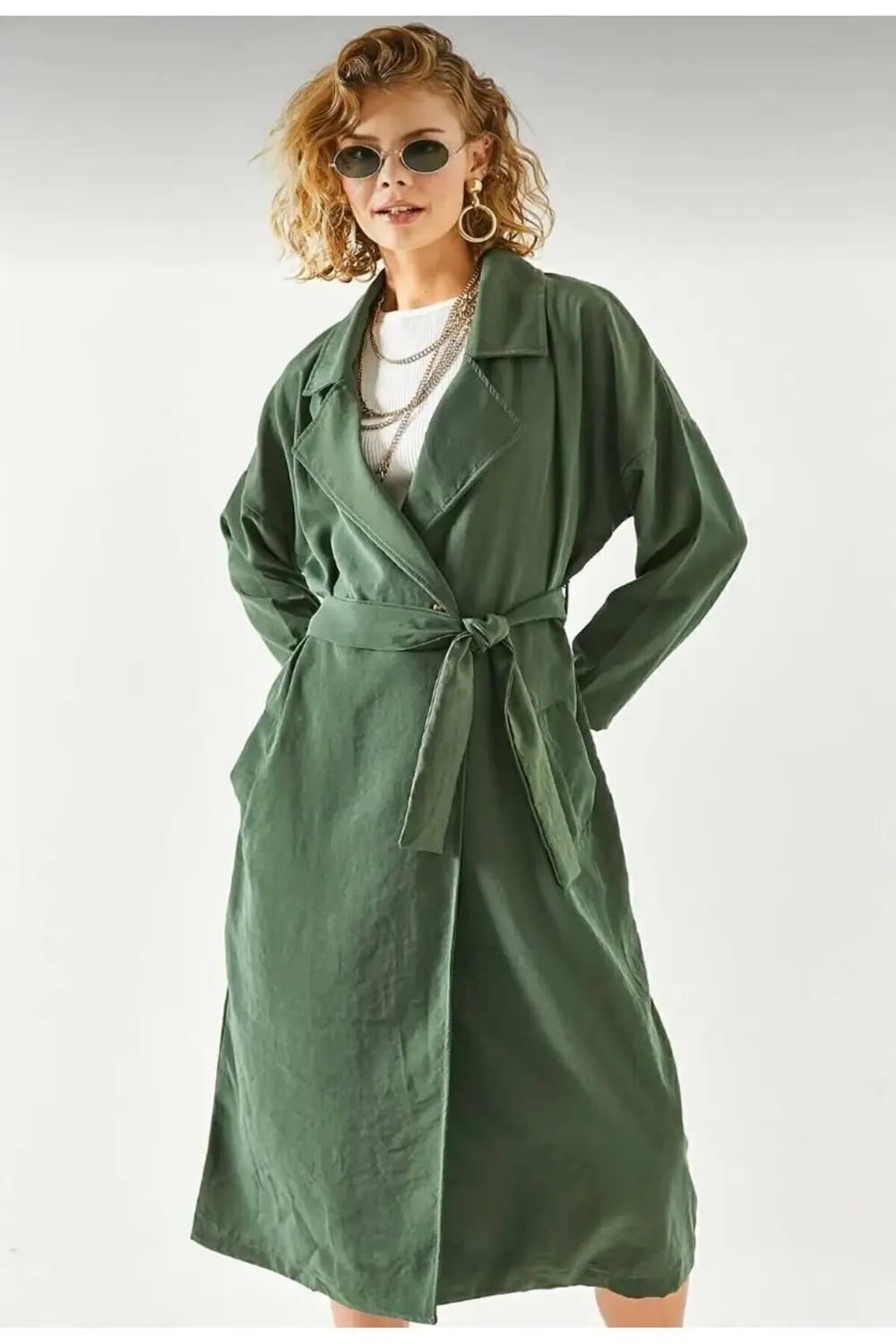 Kadın Ekstra Bol Kesim Siyah Ince Kemerli Cepli Düğmeli Yumuşak D