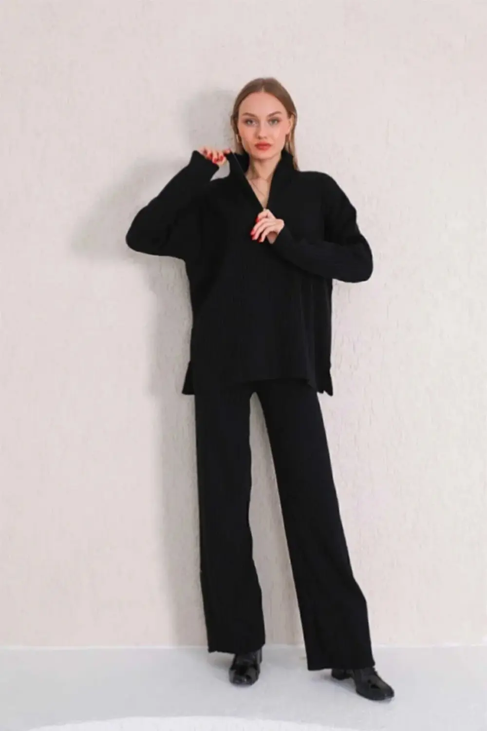 Kadın Fitilli Yaka Fermuarlı Paçası Yırtmaçlı Yanlardan Fermuarlı