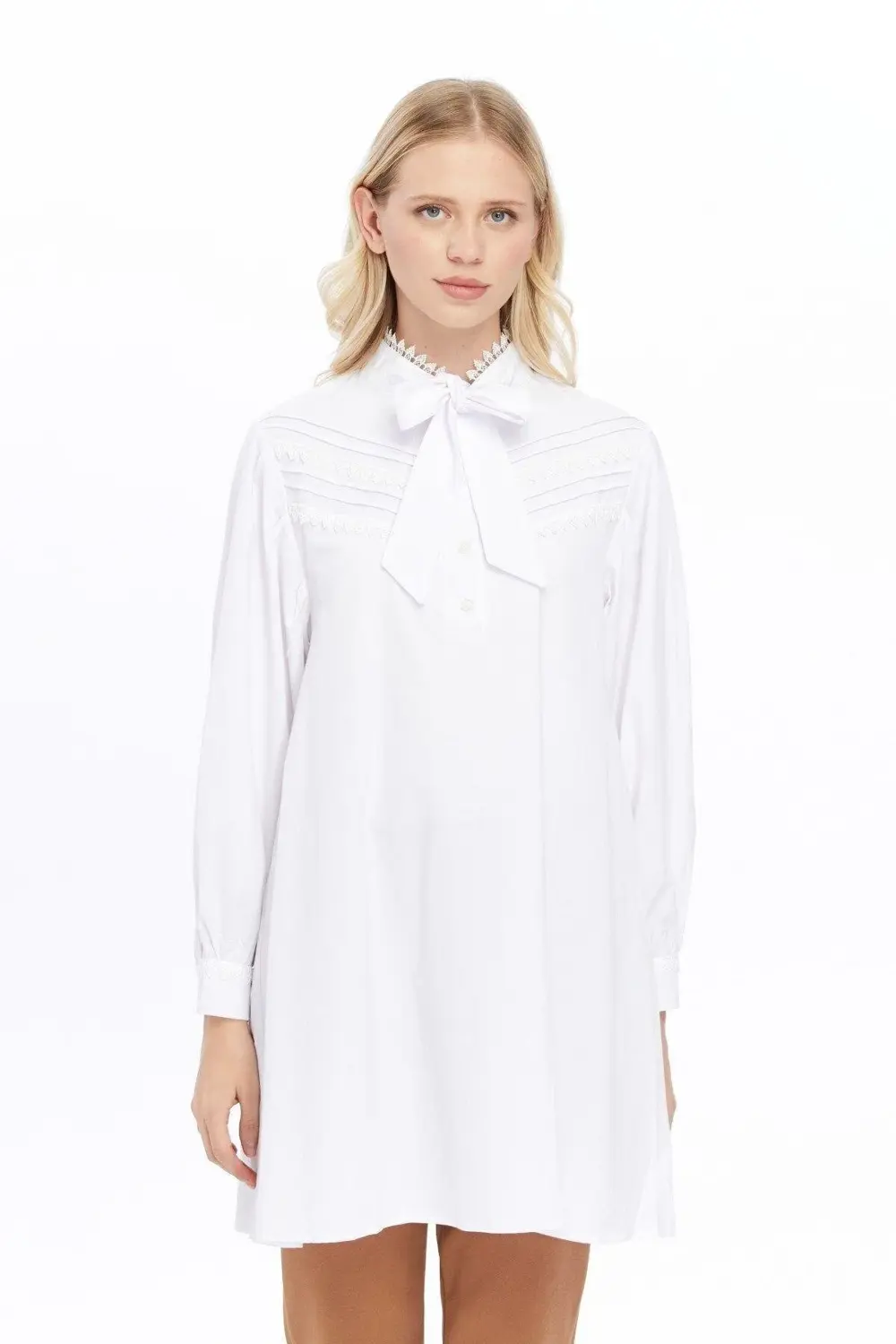 Kadın Fular Yaka Dantel Detaylı Salaş Poplin Tunik 4063/90