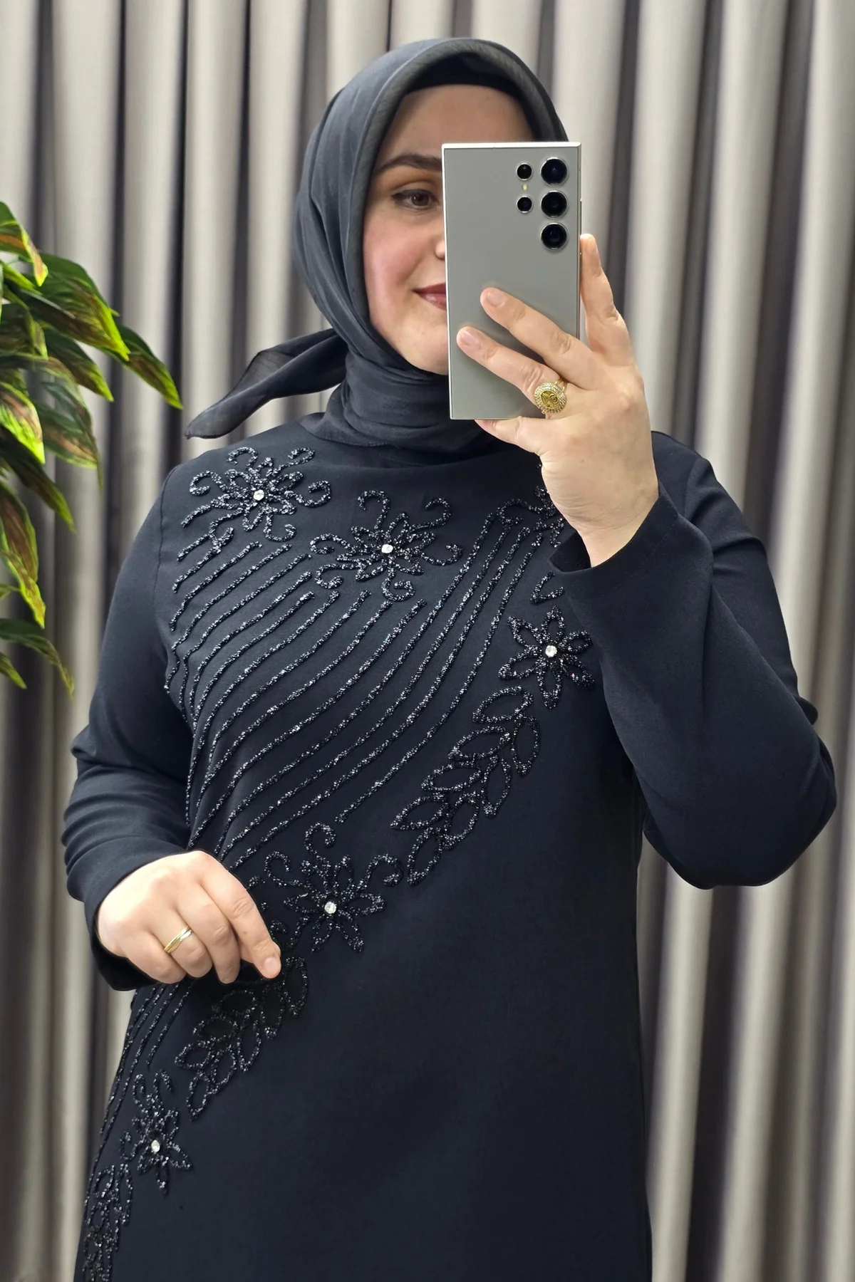 Kadın Giyim Büyük Beden Çiçek Taş Baskılı Krep Kumaş Abiye