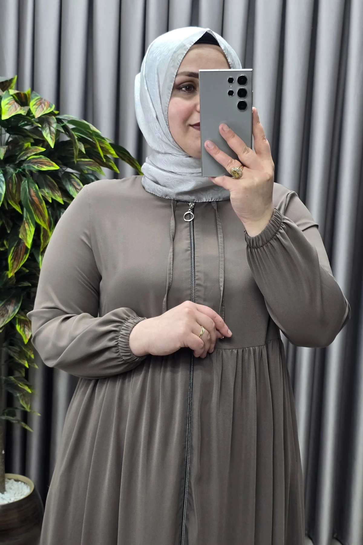 Kadın Giyim Büyük Beden Broşlu Krep Kumaş Ferace