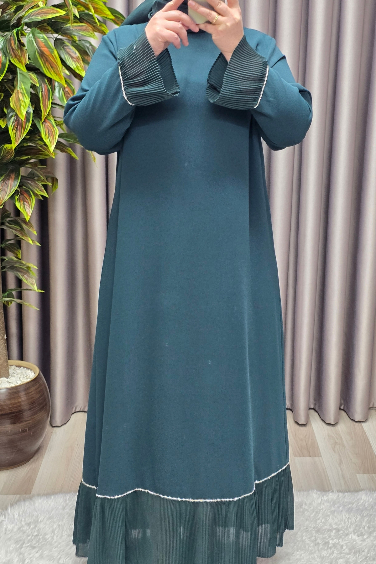 Kadın Giyim Büyük Beden Kolu ve Etek Ucu Piliseli Taşlı Abiye Elb