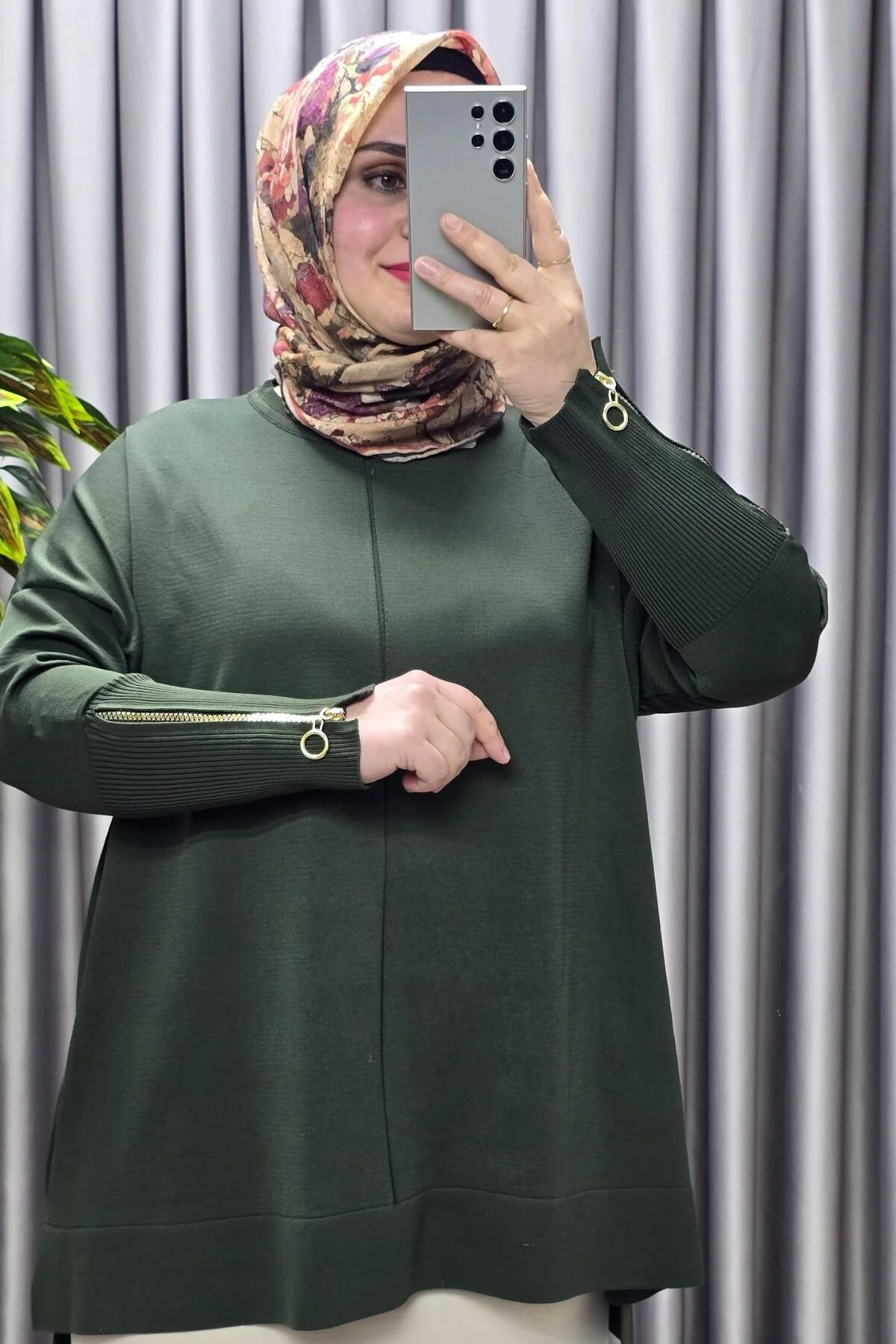 Kadın Giyim Büyük Beden Kolu Fermuar Detaylı Fitilli Standart Beden Triko Tunik