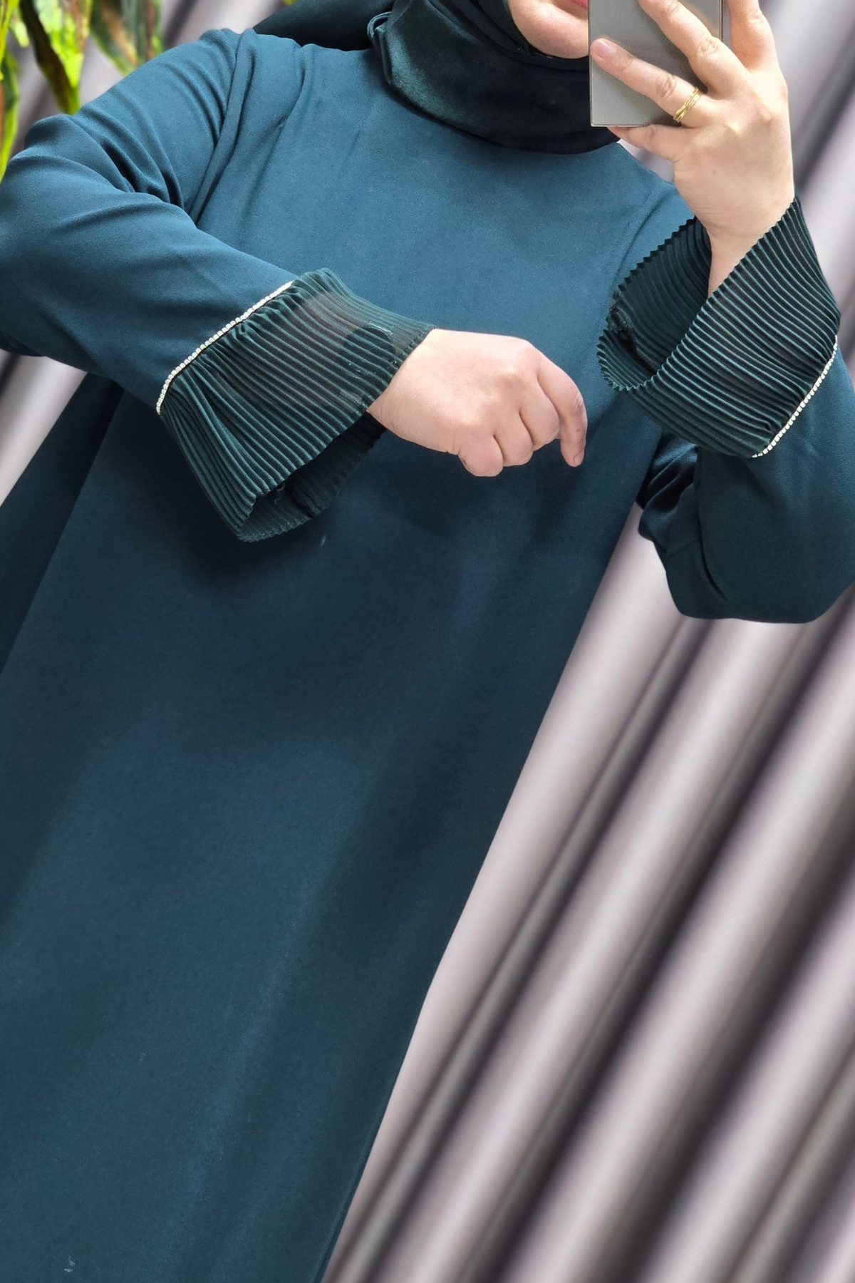 Kadın Giyim Büyük Beden Kolu ve Etek Ucu Piliseli Taşlı Abiye Elb