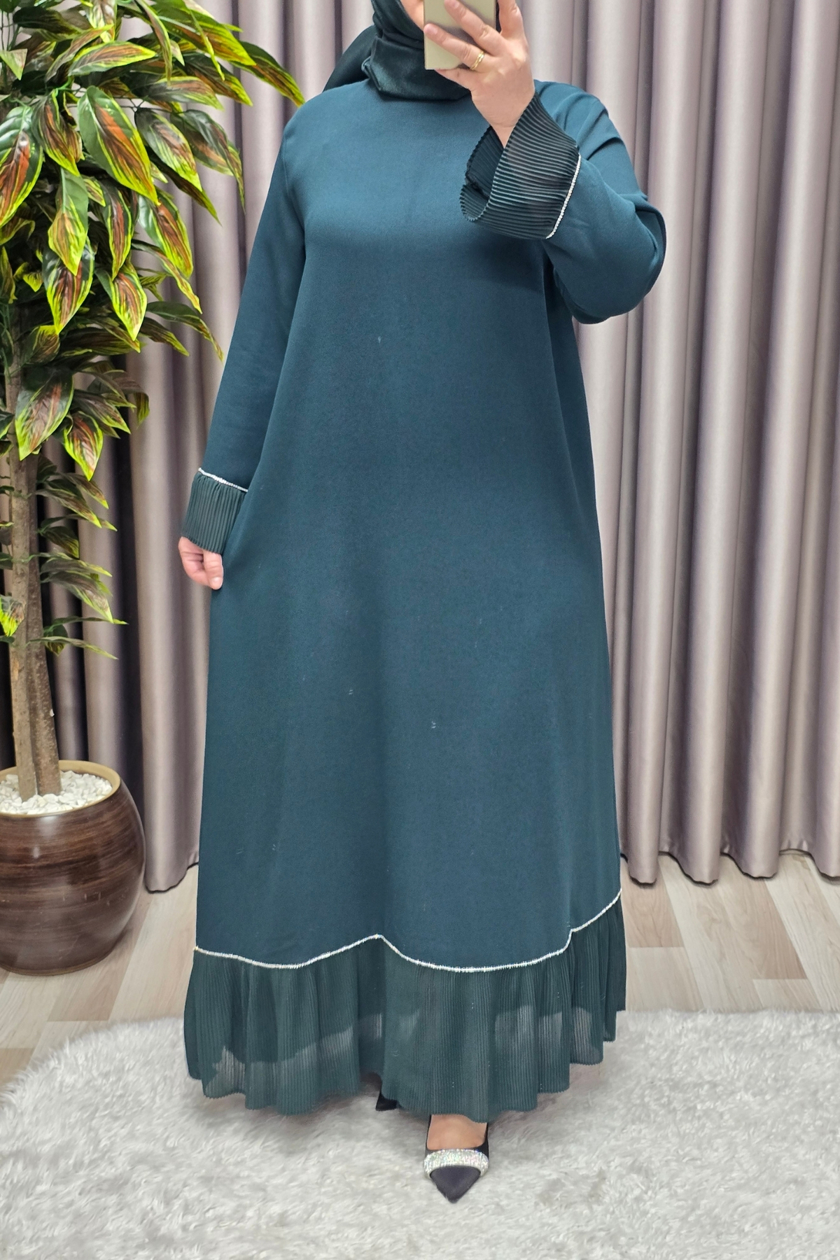 Kadın Giyim Büyük Beden Kolu ve Etek Ucu Piliseli Taşlı Abiye Elb