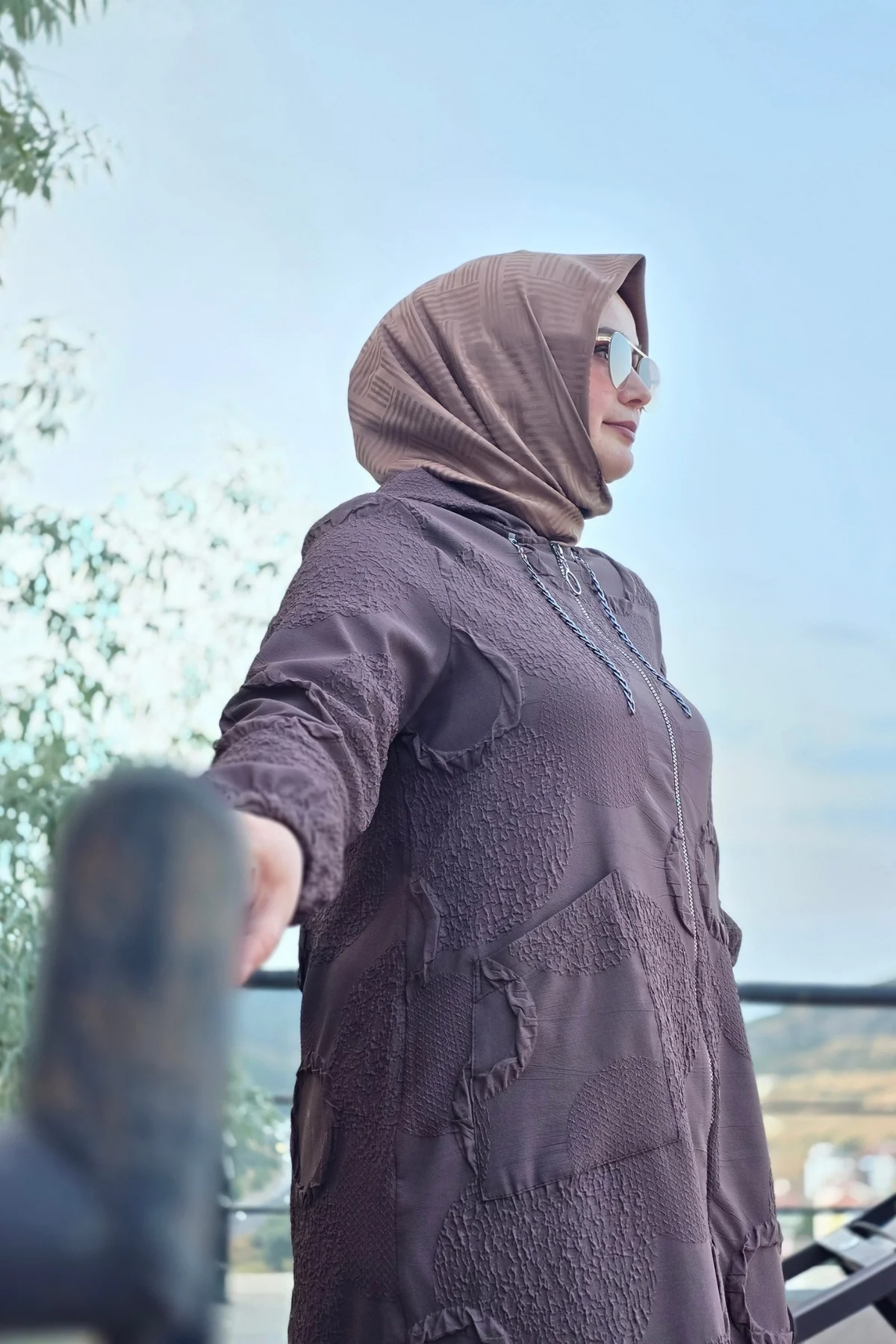 Kadın Giyim Büyük Beden Halka Kabartma Baskılı Jakarlı Kapşonlu Torba Cepli Kap Fiyatı, Yorumları ve Özellikleri