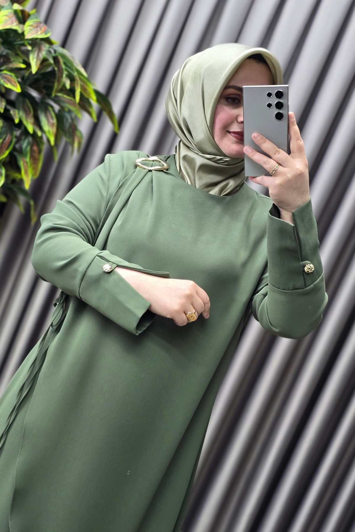 Kadın Giyim Büyük Beden Tokalı Yandan Bağcıklı Battal Krep Kumaş 