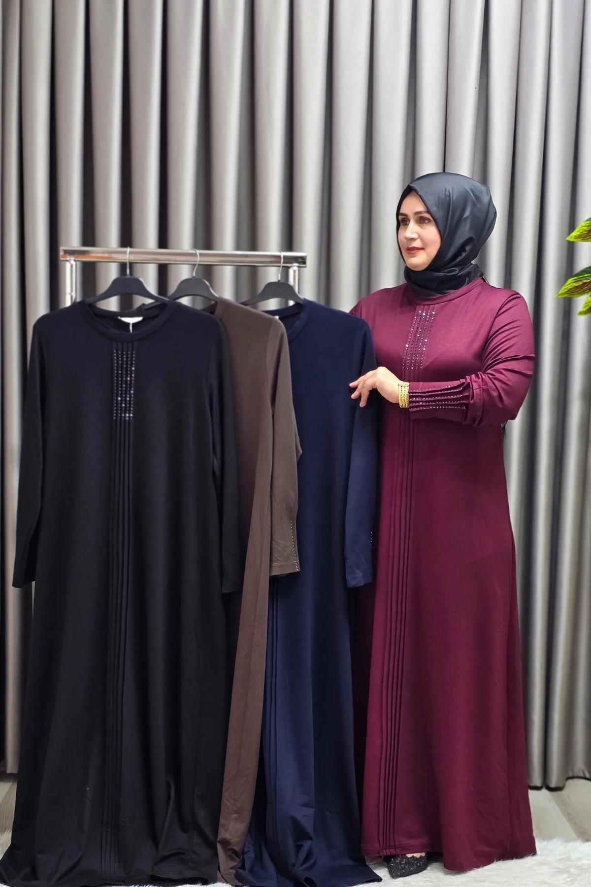 Kadın Giyim Büyük Beden Kolu Nevrür Taşlı Çimalı Elbise