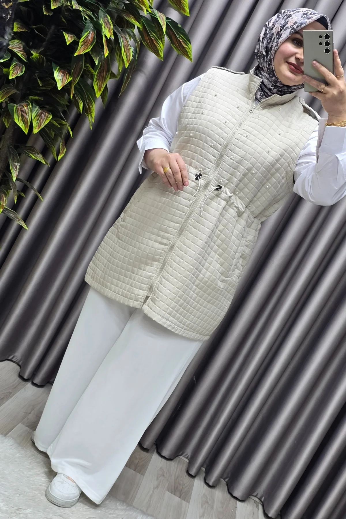 Kadın Giyim Büyük Beden İnci Detay Kapitone Yelek