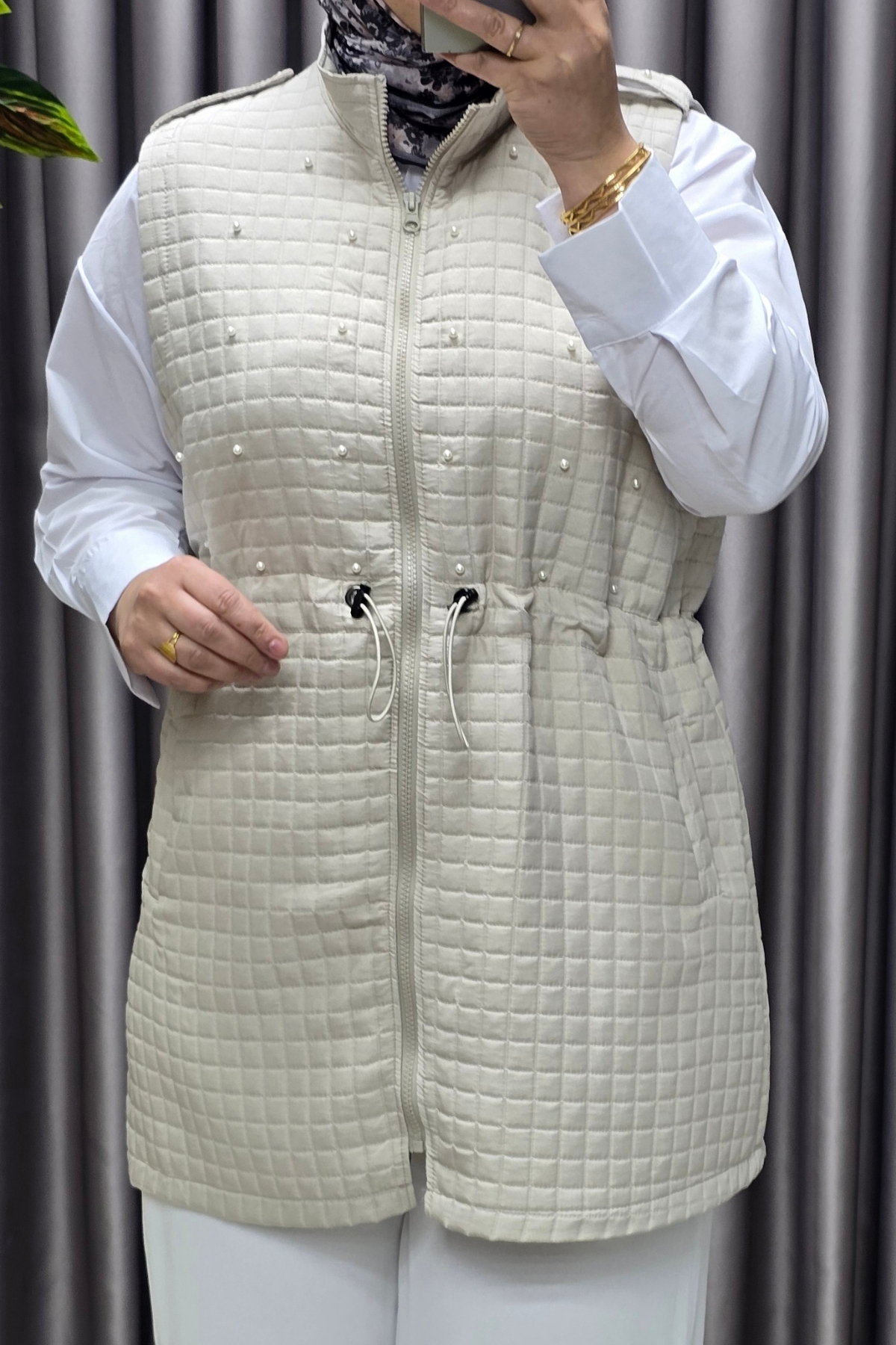 Elmas Tesettür Kadın Giyim Büyük Beden İnci Detay Kapitone Yelek