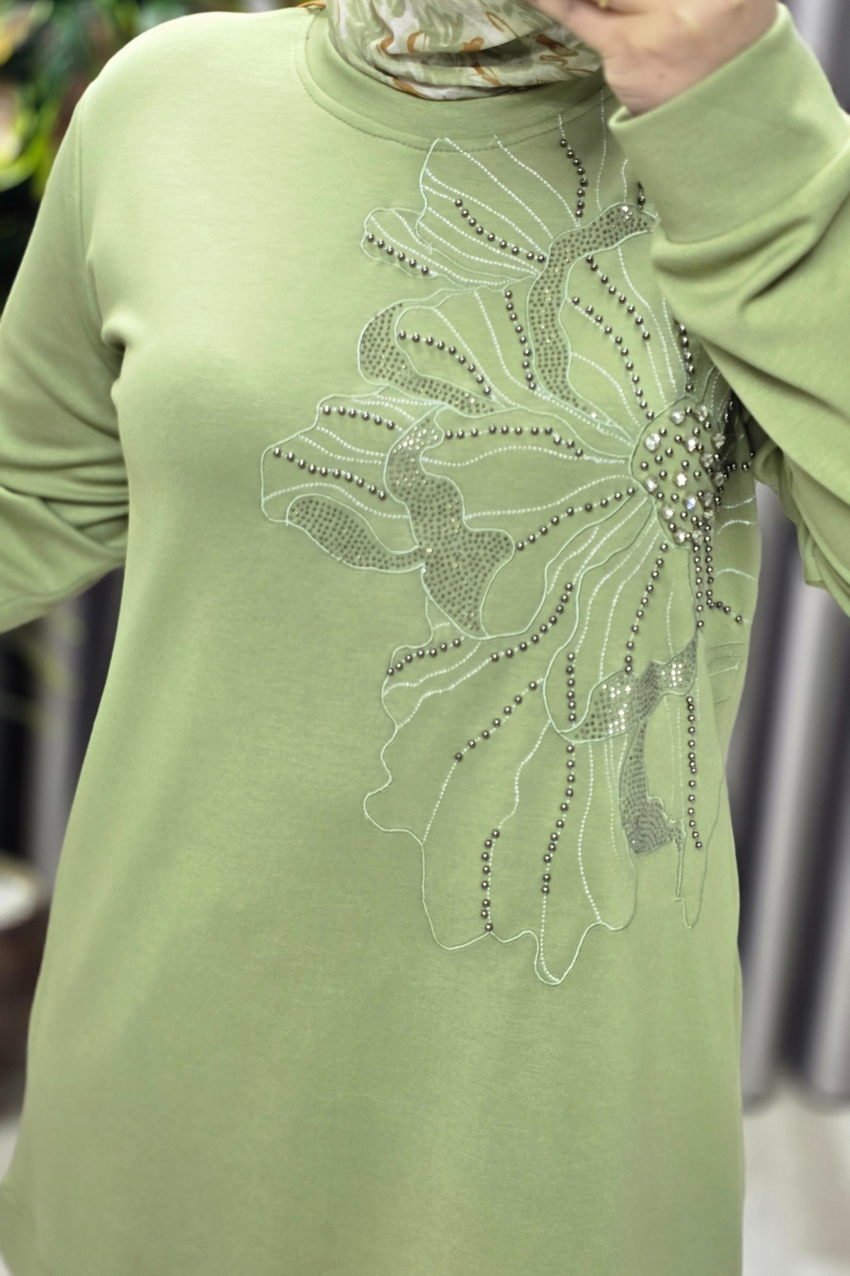 Elmas Tesettür Kadın Giyim Büyük Beden Modal Taşlı Çiçekli Tunik