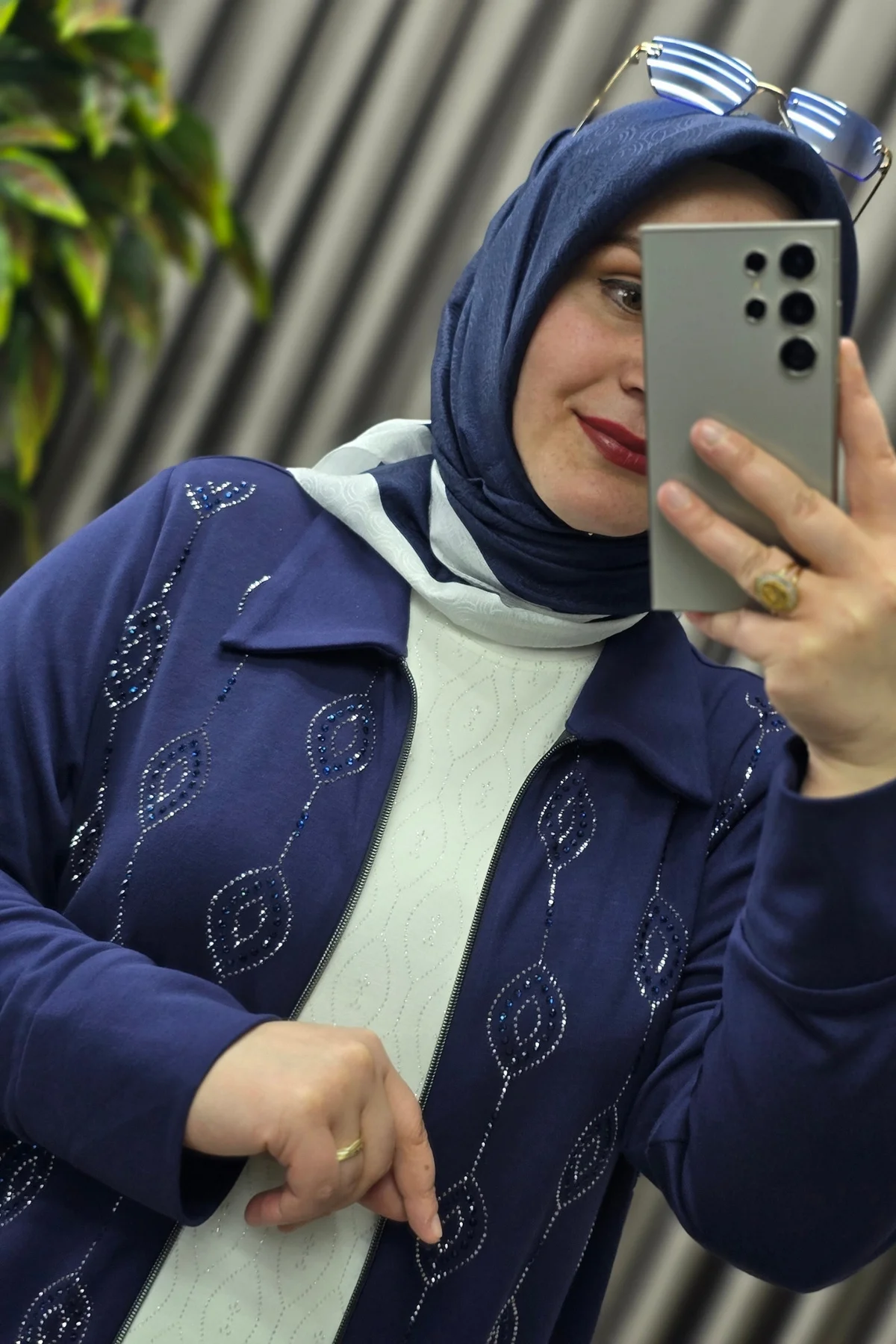 Kadın Giyim Büyük Beden Önü Fermuarlı Elmas Taşlı Pantolonlu Üçlü
