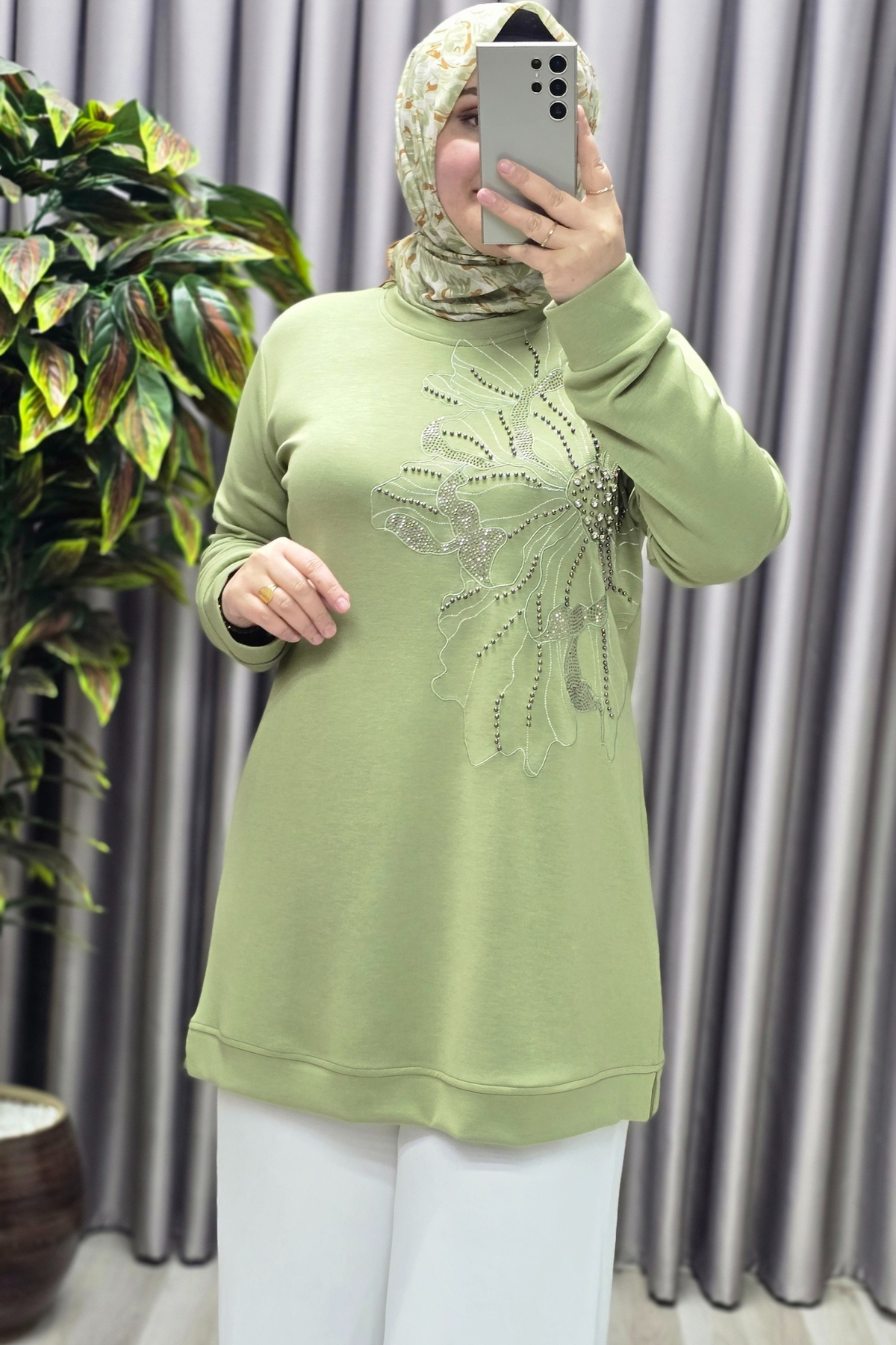 Elmas Tesettür Kadın Giyim Büyük Beden Modal Taşlı Çiçekli Tunik