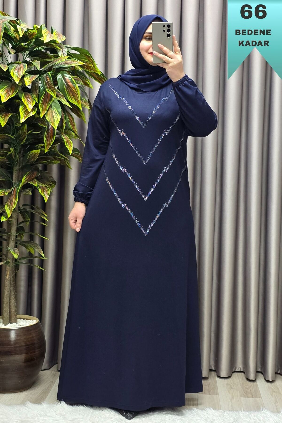 Kadın Giyim Büyük Beden Kristal V Taşlı Kolu Lastikli Esnek Kumaş