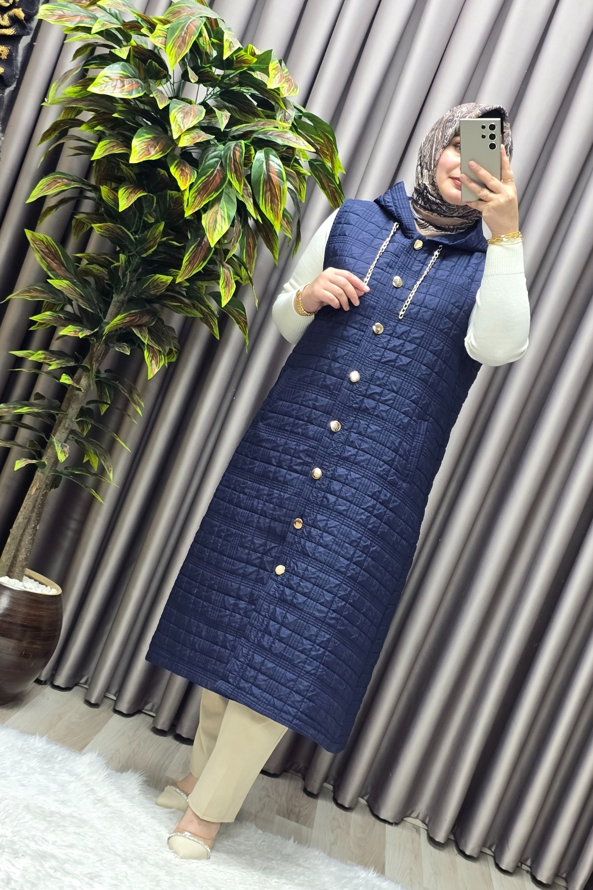 Elmas Tesettür Kadın Giyim Büyük Beden Kapşonlu Astarlı Kare Desen Yelek