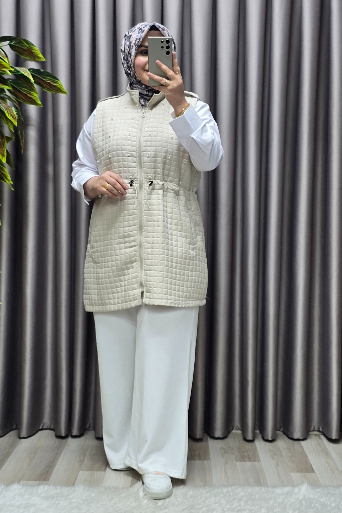 Elmas Tesettür Kadın Giyim Büyük Beden İnci Detay Kapitone Yelek