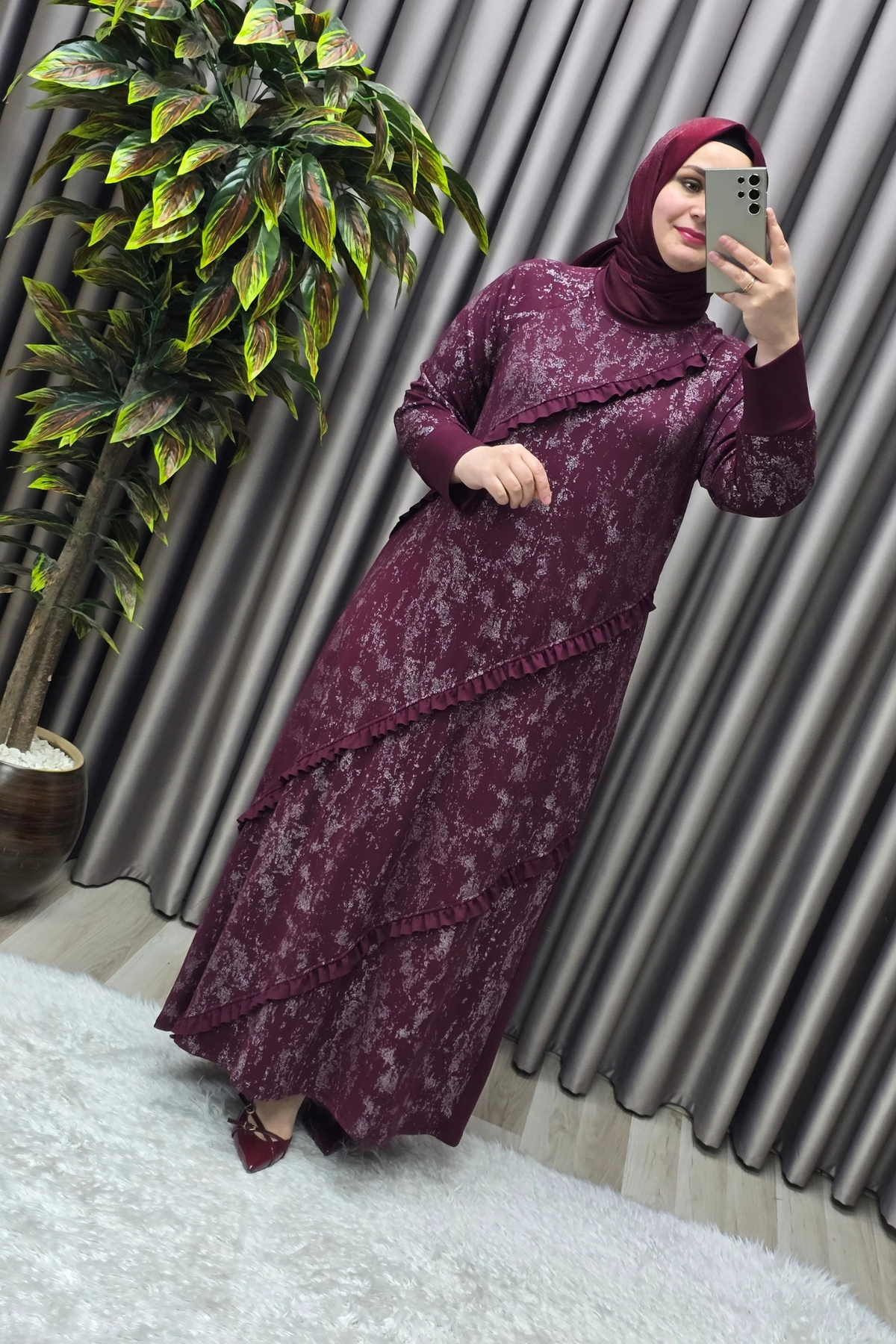 Kadın Giyim Büyük Beden Reglan Kol Önü Fırfırlı Kendinden Desenli