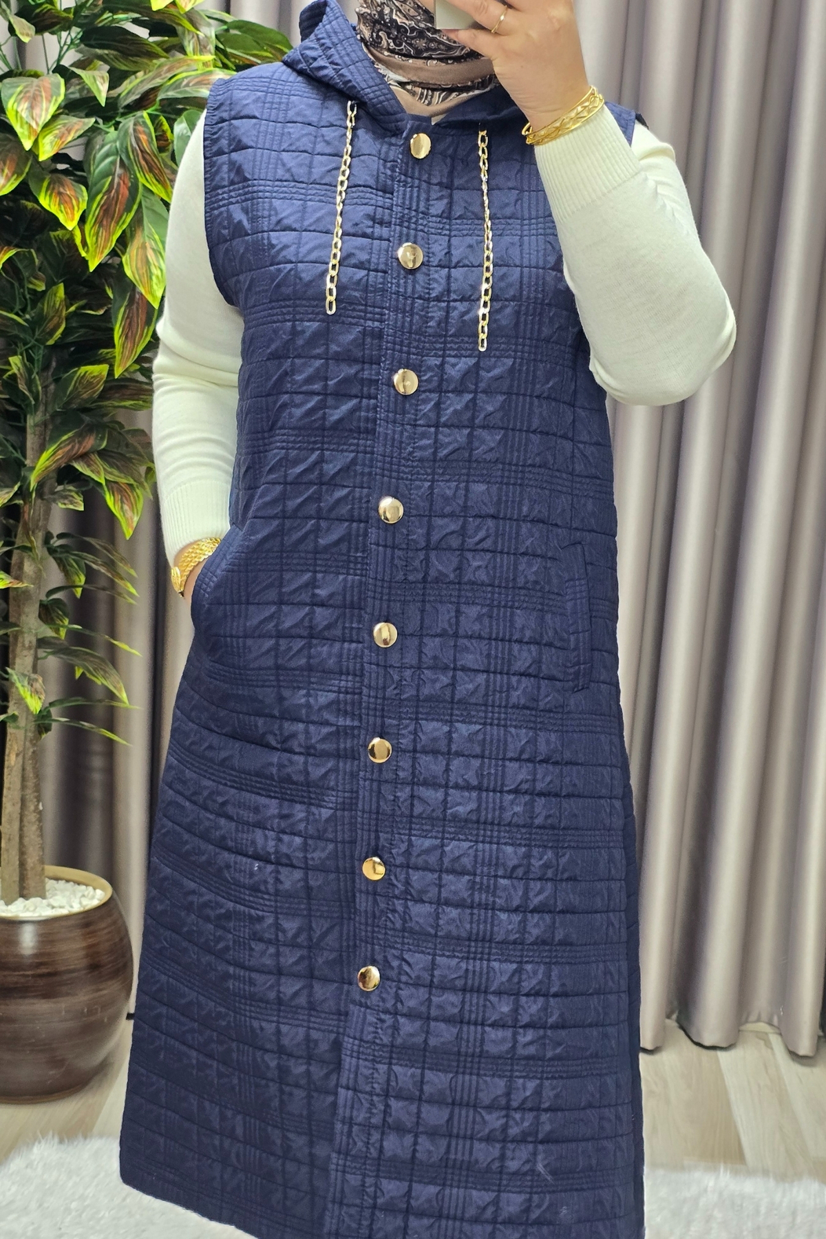 Elmas Tesettür Kadın Giyim Büyük Beden Kapşonlu Astarlı Kare Desen Yelek