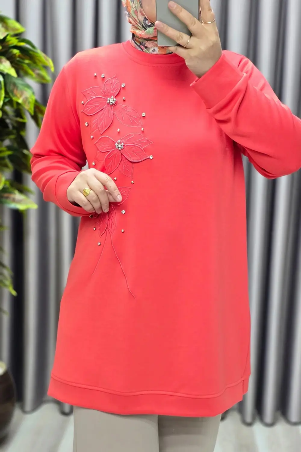 Kadın Giyim Büyük Beden Modal Çiçek Aplik Tunik