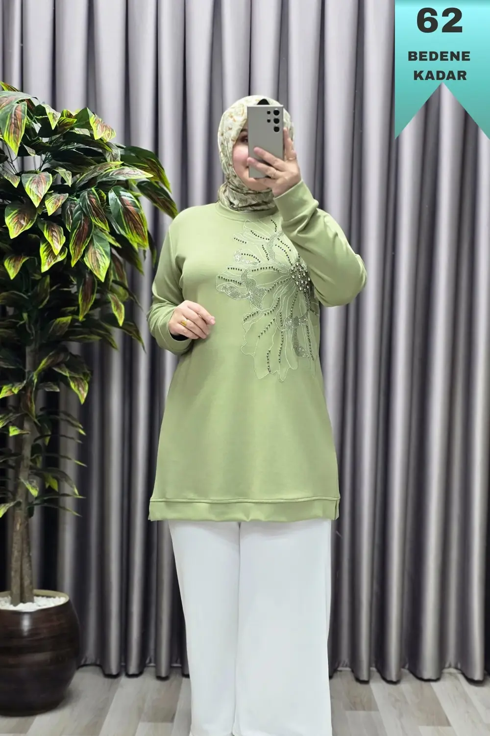 Kadın Giyim Büyük Beden Modal Taşlı Çiçekli Tunik