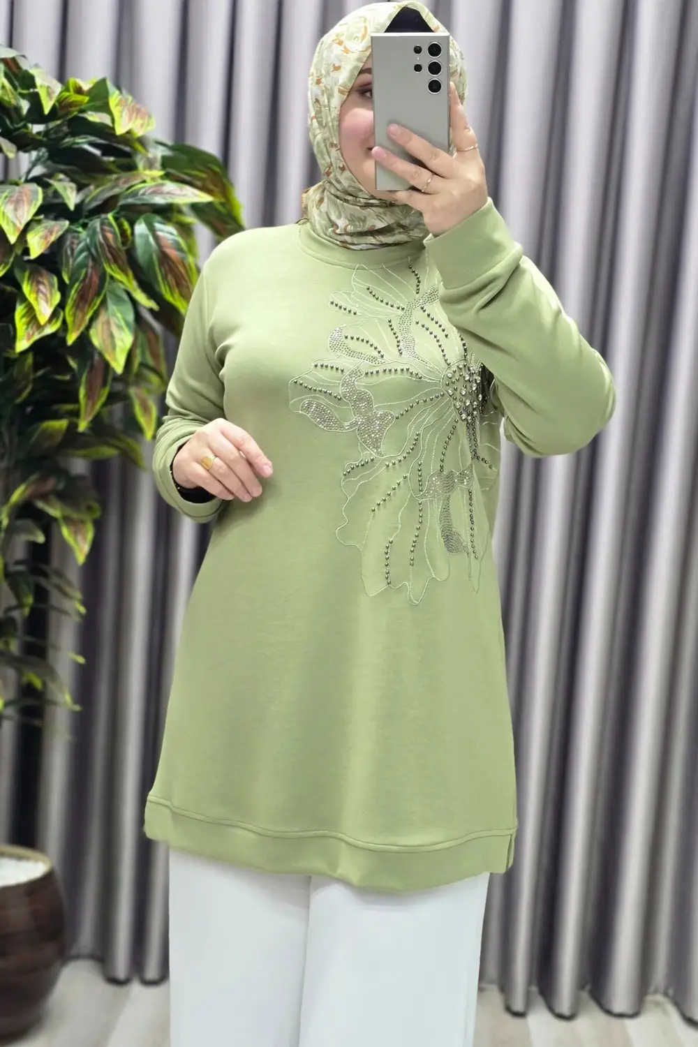 Kadın Giyim Büyük Beden Modal Taşlı Çiçekli Tunik